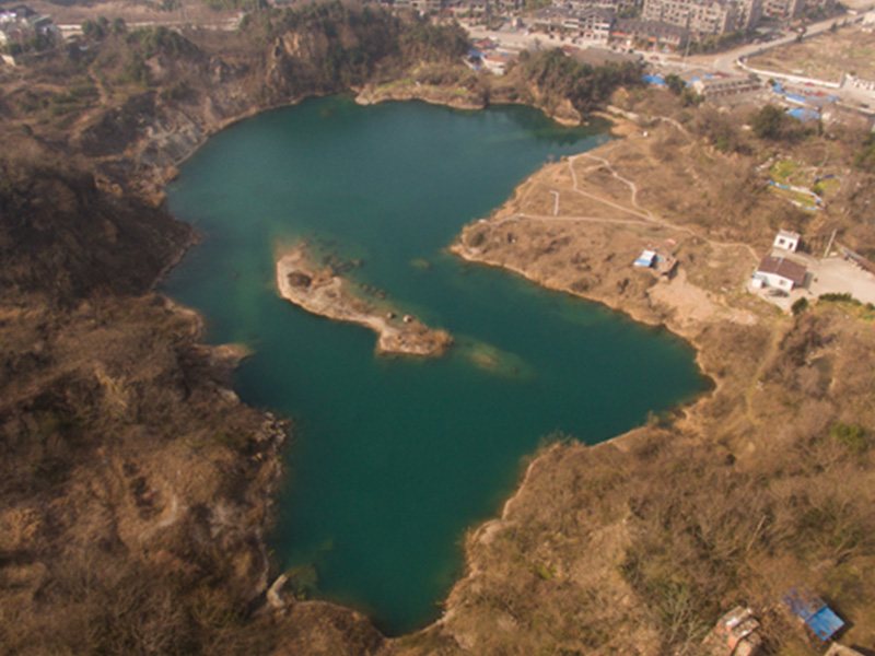 黄龙观湖 · 翡翠矿湖 实景