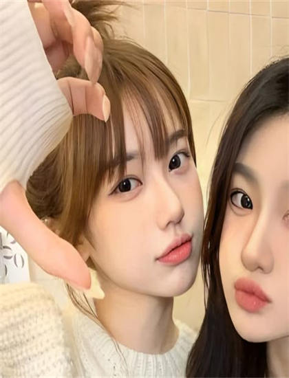 文化分析：《德扑女王》中的色彩的运用技巧与情绪传达 思考文化传承与创新的路径